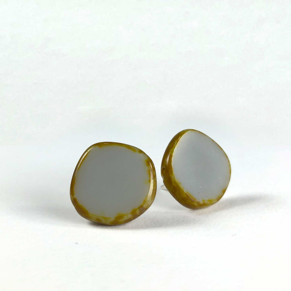 earring earrings glass round stud silver scma smith college musuem of art white gray grey gold