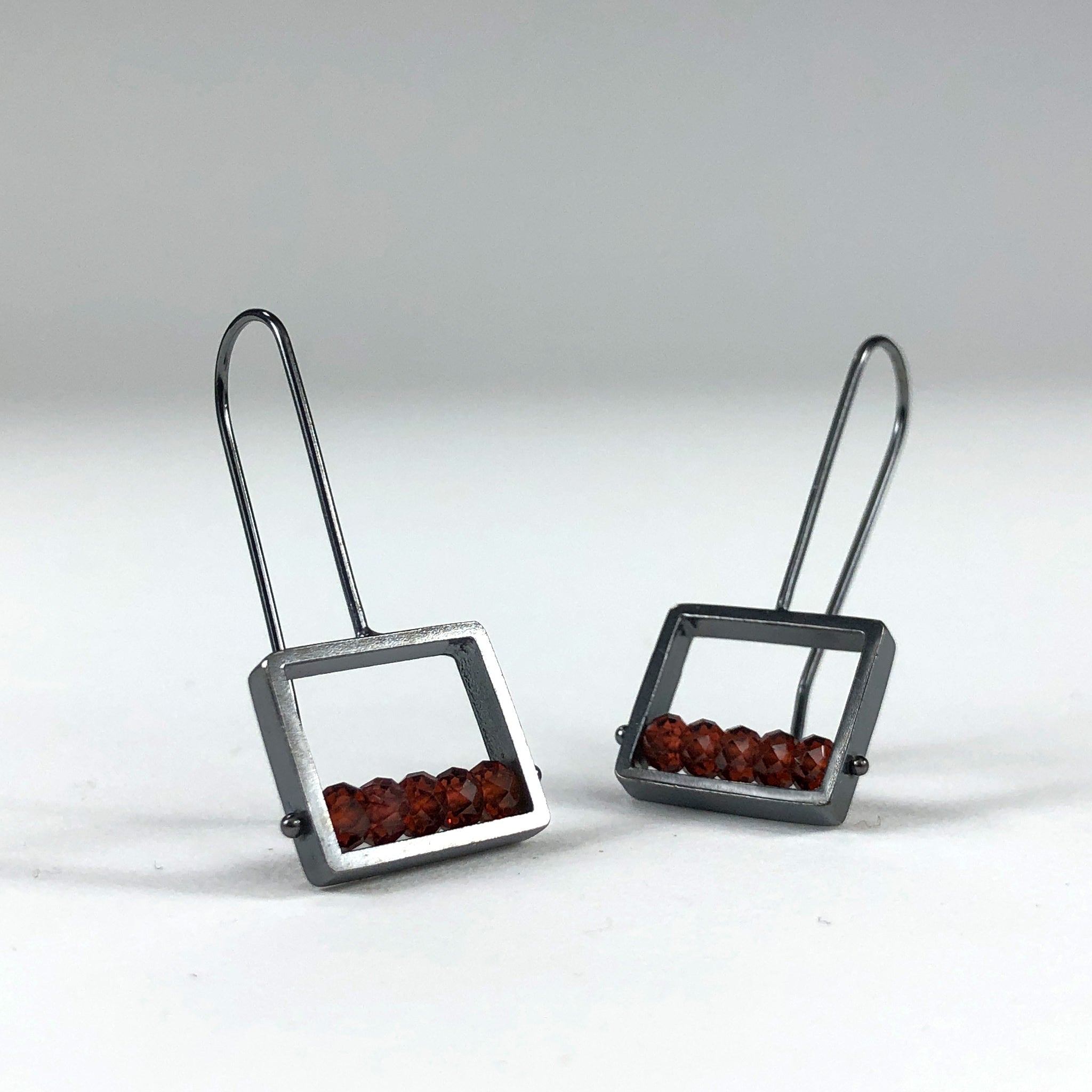 Ashka Dymel handmade earring earrings red black sterling silver cube cubic geometric scma smith college museum of art